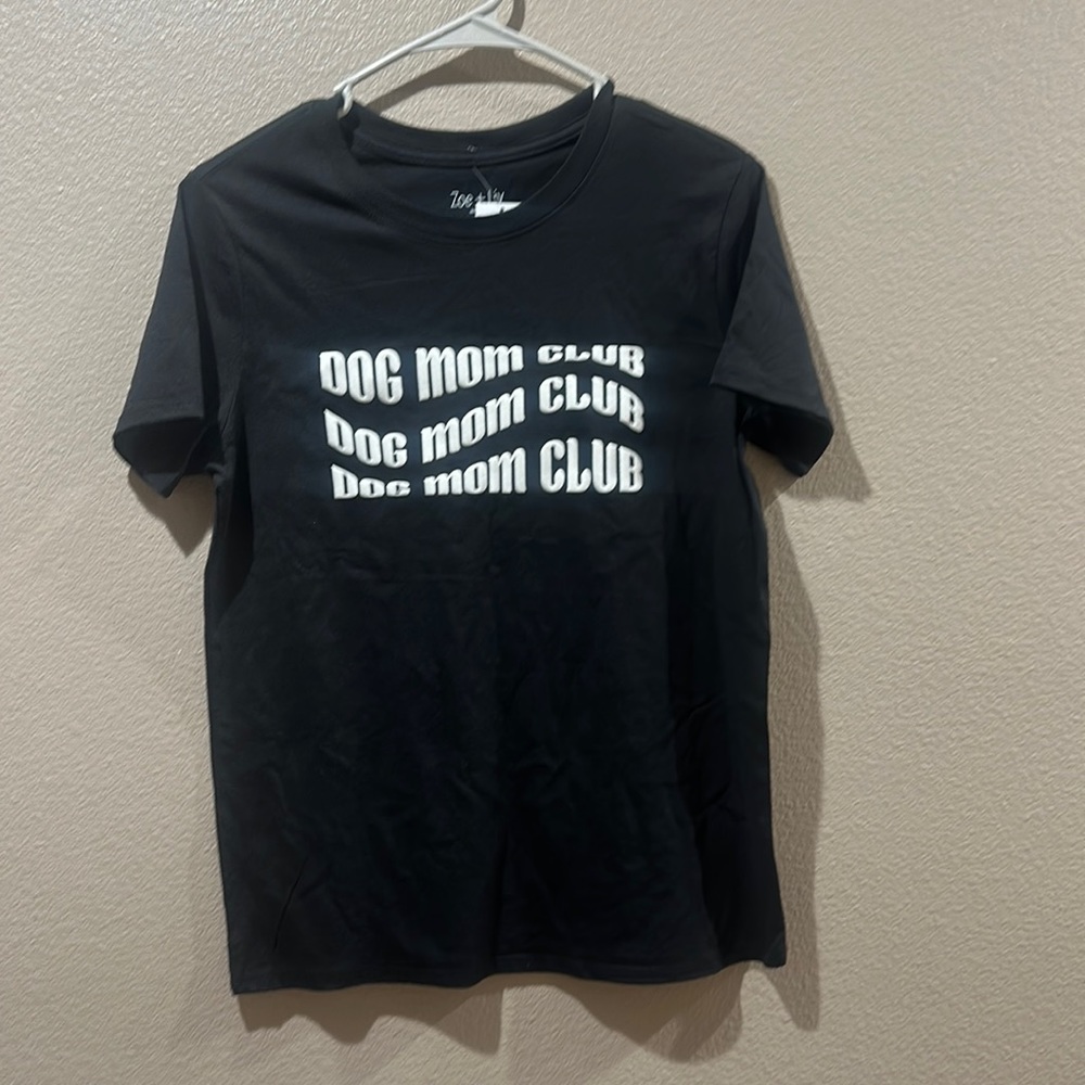 Women’s tshirt size small
